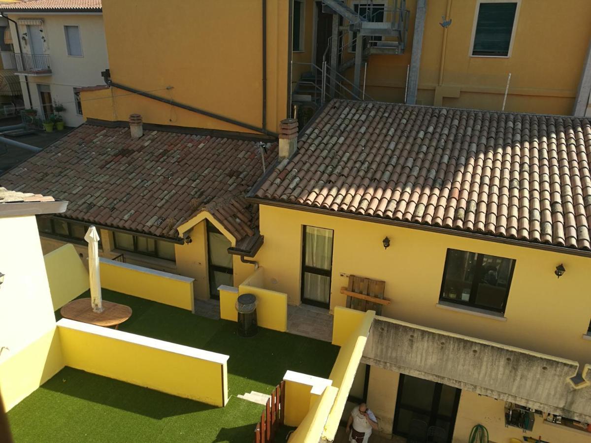 Casa Laila&Lisa - Immobiliare Azzurra Daire Bardolino Dış mekan fotoğraf